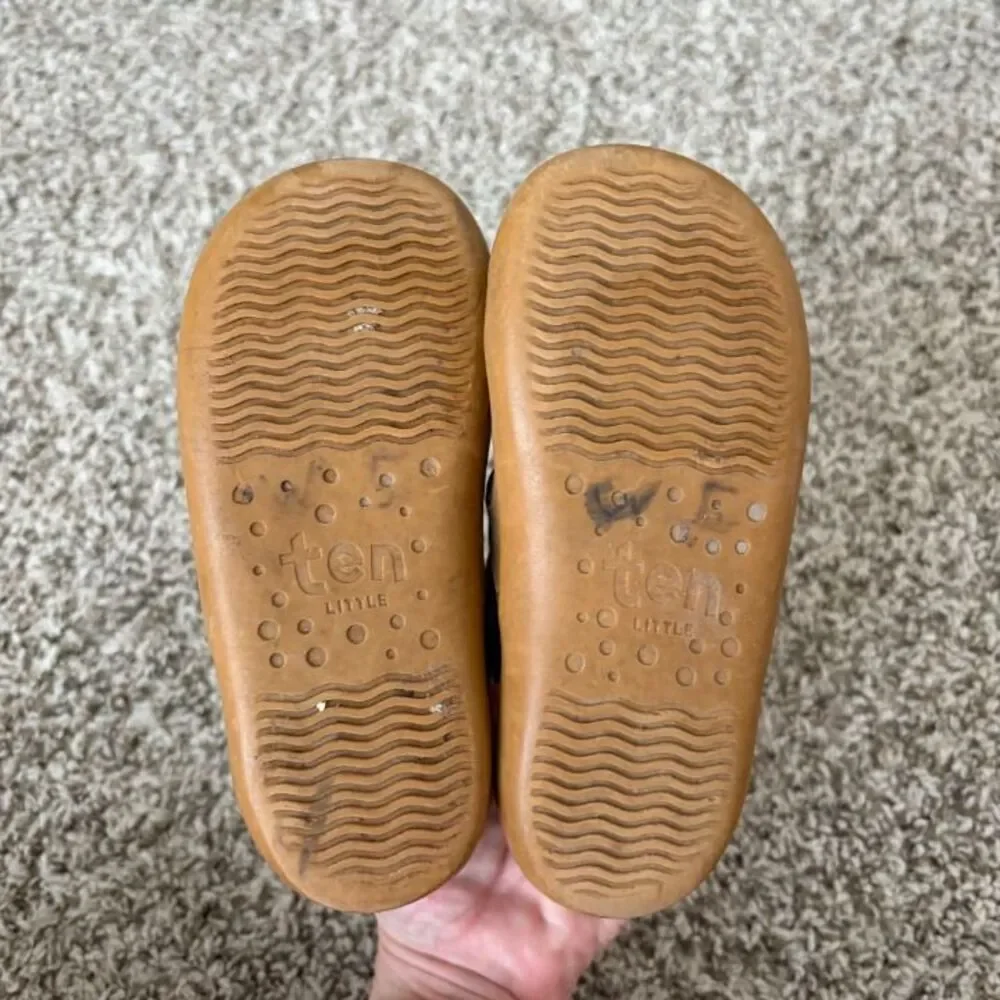 Size 9 / Toddler Boy Ten Little Sandals